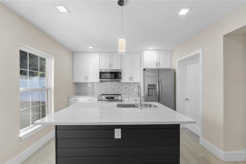 Casa en venta en Winter Park, Florida, 3 dormitorios, 198.25 m2 № 1519203 - foto 4
