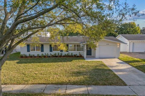 Casa en venta en Winter Park, Florida, 3 dormitorios, 198.25 m2 № 1519203 - foto 2