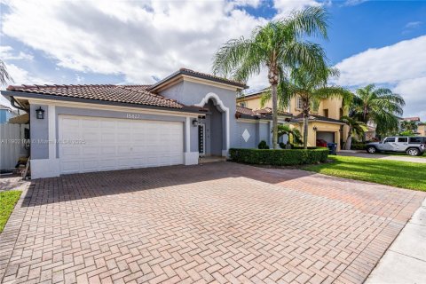 Casa en alquiler en Miami, Florida, 4 dormitorios, 180.04 m2 № 1953610 - foto 11