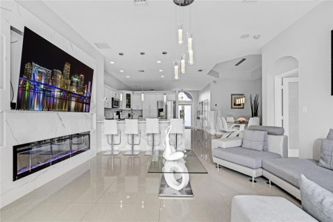 Casa en alquiler en Miami, Florida, 4 dormitorios, 180.04 m2 № 1953610 - foto 29