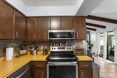 House in Gainesville, Florida 2 bedrooms, 99.59 sq.m. № 1907411 - photo 13