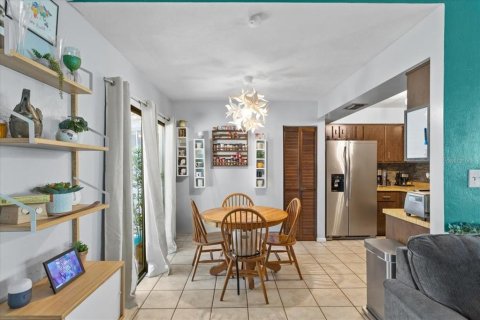House in Gainesville, Florida 2 bedrooms, 99.59 sq.m. № 1907411 - photo 8