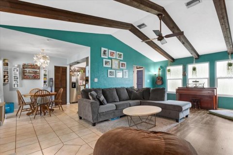House in Gainesville, Florida 2 bedrooms, 99.59 sq.m. № 1907411 - photo 6