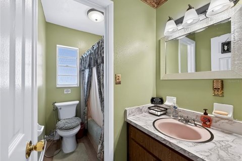 House in Brandon, Florida 3 bedrooms, 139.26 sq.m. № 2428751 - photo 17