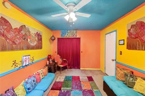 House in Brandon, Florida 3 bedrooms, 139.26 sq.m. № 2428751 - photo 15