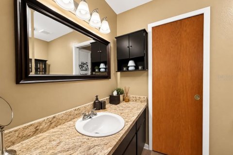 House in Brandon, Florida 3 bedrooms, 139.26 sq.m. № 2428751 - photo 23