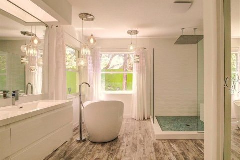 House in Homosassa, Florida 2 bedrooms, 166.76 sq.m. № 2116090 - photo 6