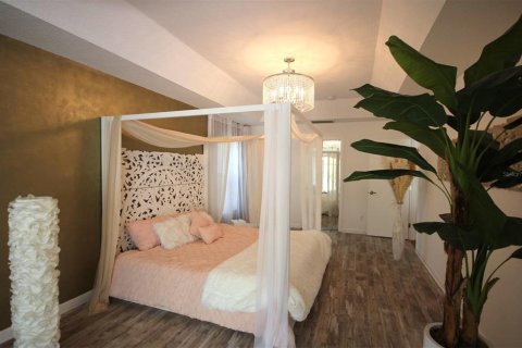 House in Homosassa, Florida 2 bedrooms, 166.76 sq.m. № 2116090 - photo 24