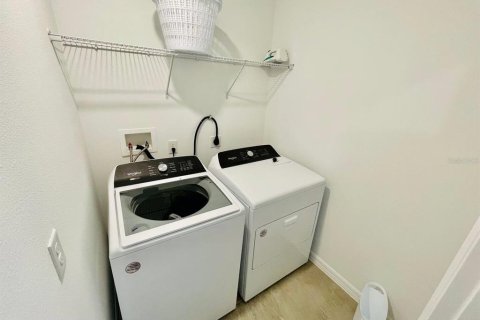 Купить таунхаус в Дэвенпорт, Флорида 10 комнат, 150.69м2, № 1908538 - фото 27