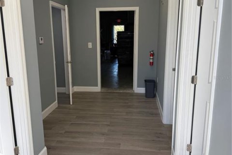 Propiedad comercial en venta en St. Lucie, Florida, 144.93 m2 № 1531791 - foto 3
