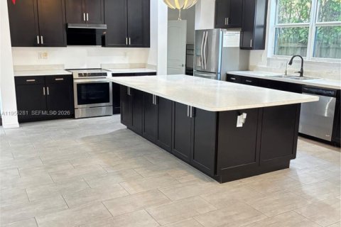 Снять в аренду виллу или дом в Майами, Флорида 5 спален, 316.24м2, № 2011932 - фото 5