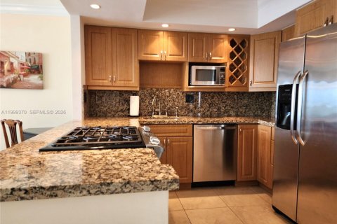 Купить кондоминиум в Халландейл-Бич, Флорида 1 спальня, 68.38м2, № 2064130 - фото 8