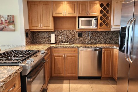 Купить кондоминиум в Халландейл-Бич, Флорида 1 спальня, 68.38м2, № 2064130 - фото 5