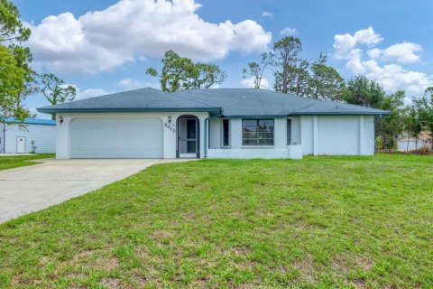 House in Port Charlotte, Florida 3 bedrooms, 178.28 sq.m. № 1777148 - photo 3