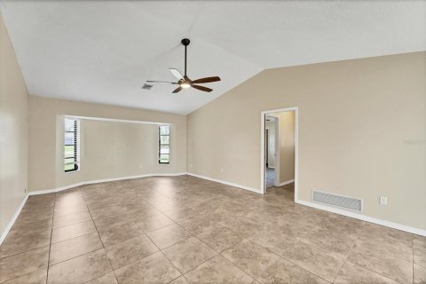 House in Port Charlotte, Florida 3 bedrooms, 178.28 sq.m. № 1777148 - photo 17