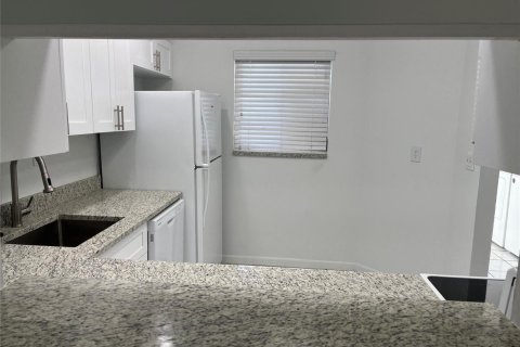 Villa ou maison à louer à Dania Beach, Floride: 3 chambres, 105.07 m2 № 2350746 - photo 19