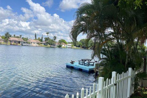 Villa ou maison à louer à Dania Beach, Floride: 3 chambres, 105.07 m2 № 2350746 - photo 30