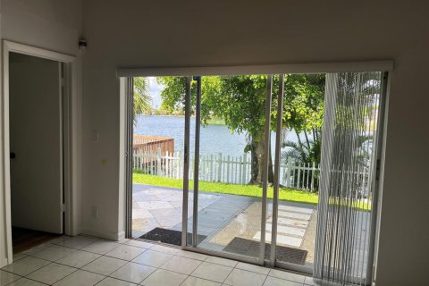 Villa ou maison à louer à Dania Beach, Floride: 3 chambres, 105.07 m2 № 2350746 - photo 25