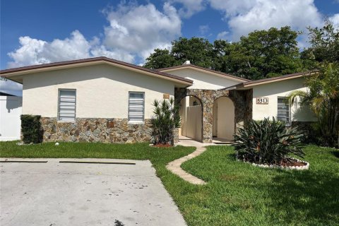 Villa ou maison à louer à Dania Beach, Floride: 3 chambres, 105.07 m2 № 2350746 - photo 2