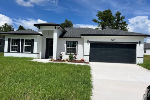 House in Ocala, Florida 4 bedrooms, 164.81 sq.m. № 1885768 - photo 1