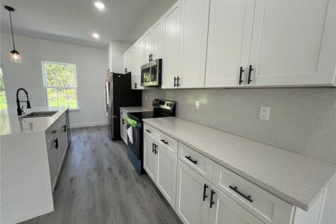 House in Ocala, Florida 4 bedrooms, 164.81 sq.m. № 1885768 - photo 6