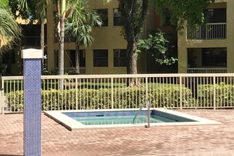Condominio en venta en Doral, Florida, 2 dormitorios, 96.25 m2 № 2013667 - foto 19