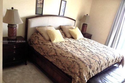 Condo in Sunny Isles Beach, Florida, 3 bedrooms  № 2081469 - photo 6