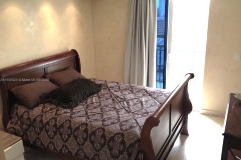 Condo in Sunny Isles Beach, Florida, 3 bedrooms  № 2081469 - photo 9