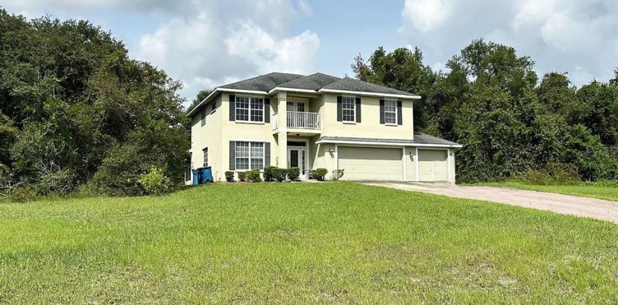 House in Orange City, Florida 5 bedrooms, 241.36 sq.m. № 1905000