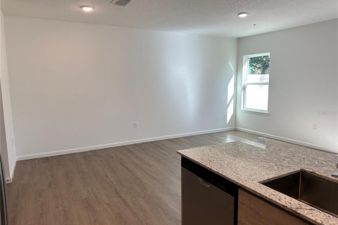 Adosado en venta en Orlando, Florida, 3 dormitorios, 157.66 m2 № 1779076 - foto 7