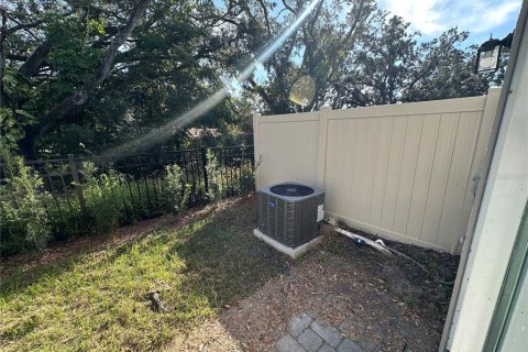 Adosado en venta en Orlando, Florida, 3 dormitorios, 157.66 m2 № 1779076 - foto 11