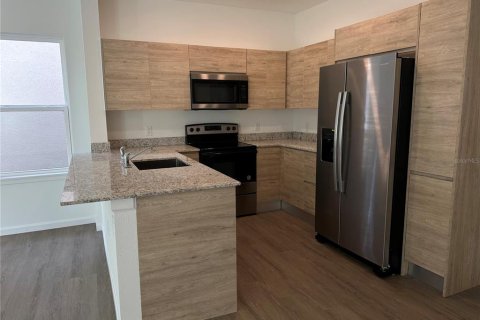 Adosado en venta en Orlando, Florida, 3 dormitorios, 157.66 m2 № 1779076 - foto 2