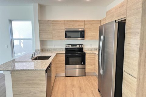 Adosado en venta en Orlando, Florida, 3 dormitorios, 157.66 m2 № 1779076 - foto 3