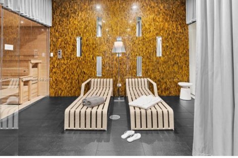 Condo in Sunrise, Florida, 2 bedrooms  № 1959276 - photo 18