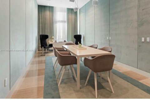 Condo in Sunrise, Florida, 2 bedrooms  № 1959276 - photo 9