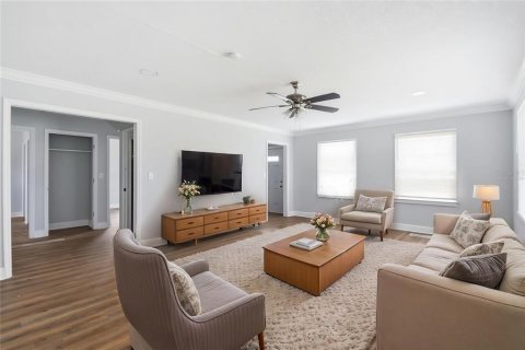 Casa en venta en Bradenton, Florida, 4 dormitorios, 199.83 m2 № 2132134 - foto 8