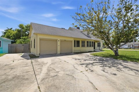 Casa en venta en Bradenton, Florida, 4 dormitorios, 199.83 m2 № 2132134 - foto 2