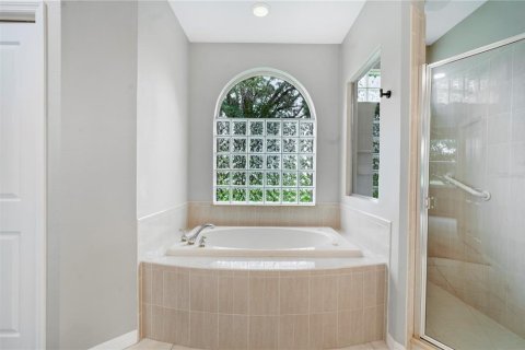 Villa ou maison à vendre à Weeki Wachee, Floride: 3 chambres, 164.34 m2 № 2280017 - photo 26