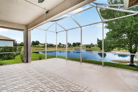 Villa ou maison à vendre à Weeki Wachee, Floride: 3 chambres, 164.34 m2 № 2280017 - photo 5