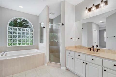 Villa ou maison à vendre à Weeki Wachee, Floride: 3 chambres, 164.34 m2 № 2280017 - photo 28
