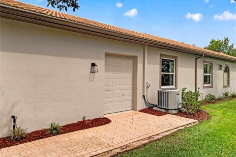 Villa ou maison à vendre à Weeki Wachee, Floride: 3 chambres, 164.34 m2 № 2280017 - photo 6