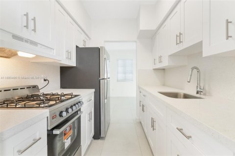 Appartement à louer à Miami Beach, Floride: 1 chambre, 65.03 m2 № 1929098 - photo 6