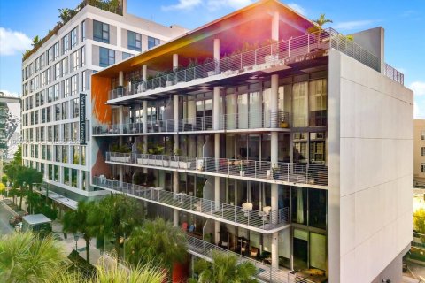 Condominio en alquiler en Miami, Florida, 2 dormitorios, 131.92 m2 № 2054471 - foto 23