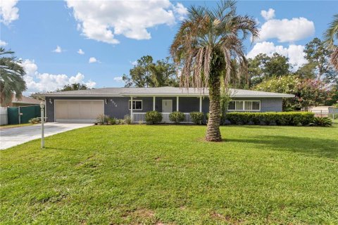 Villa ou maison à Inverness, Floride 2 chambres, 145.67 m2 № 2319233