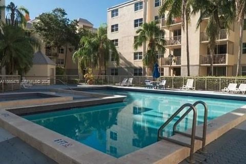 Condominio en venta en Doral, Florida, 1 dormitorio, 75.25 m2 № 2090265 - foto 19