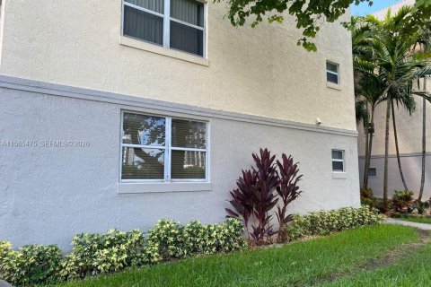 Condominio en venta en Doral, Florida, 1 dormitorio, 75.25 m2 № 2090265 - foto 21