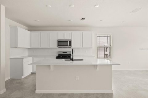 Villa ou maison à vendre à Apopka, Floride: 3 chambres, 175.03 m2 № 1904580 - photo 3