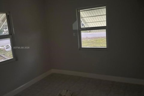 Villa ou maison à louer à North Miami Beach, Floride: 4 chambres, 189.15 m2 № 2004579 - photo 23