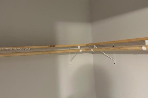 Villa ou maison à louer à North Miami Beach, Floride: 4 chambres, 189.15 m2 № 2004579 - photo 21