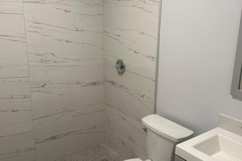 Villa ou maison à louer à North Miami Beach, Floride: 4 chambres, 189.15 m2 № 2004579 - photo 27